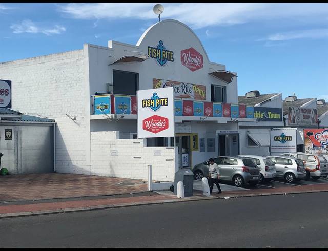 600M² RETAIL FOR SALE IN OAKDALE